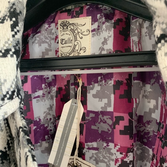 New never worn Tulle wool jacket. - Picture 3 of 4